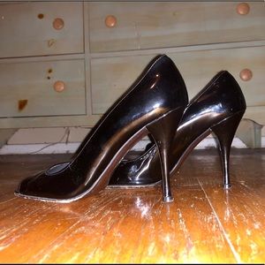 Stuart weitzman pumps